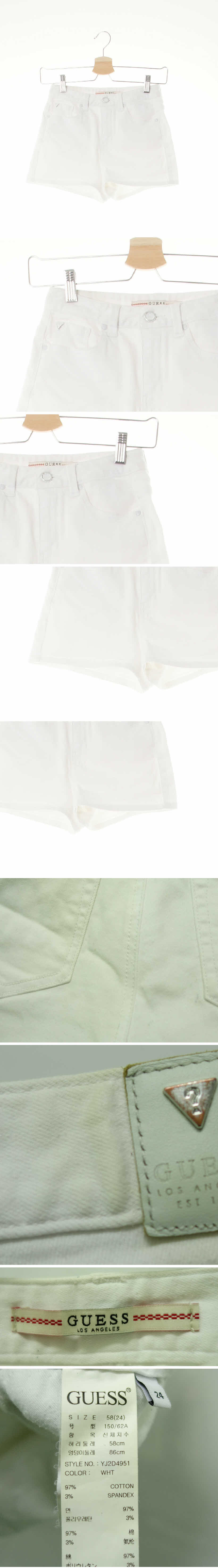 Guess 로고버튼숏진 Guess 화이트 데님 로고버튼숏진
