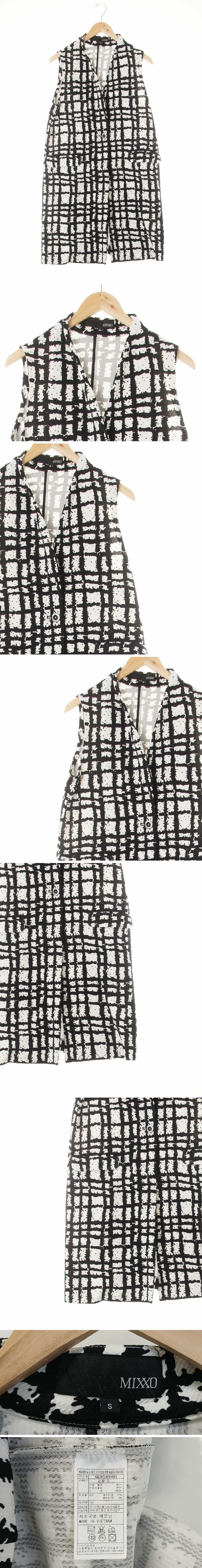 mixxo 블랙 기하학체크 원버튼롱니트베스트