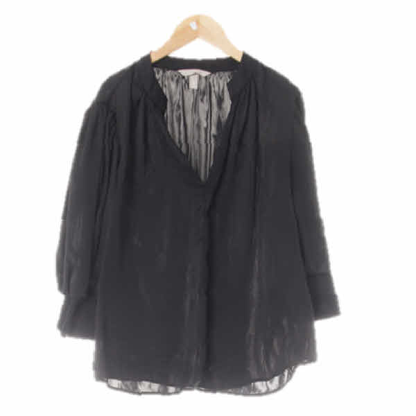 h&m 블랙 절개라인브이넥셔링블라우스