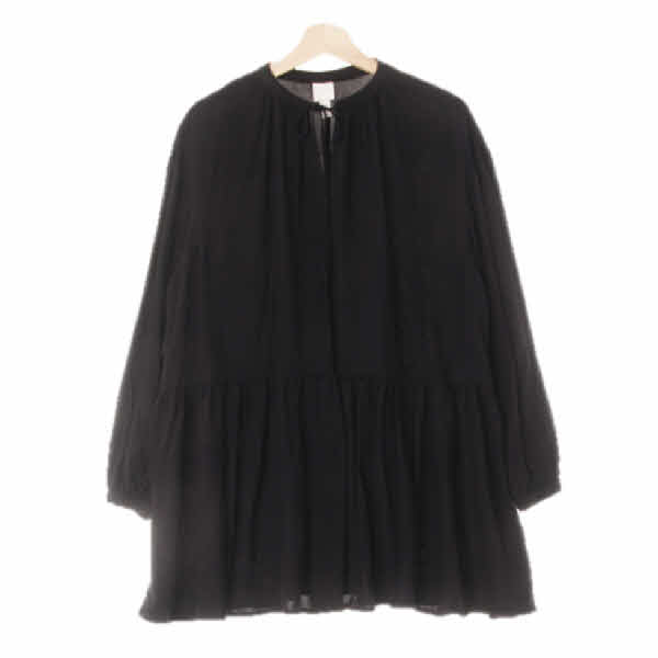 h&m 블랙 슬릿티어드롱블라우스