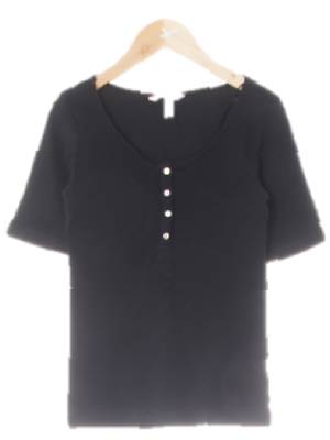 h&m 블랙 면혼방 유넥하프버튼슬림핏반팔티