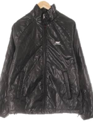 hellyhansen 블랙 다이아몬드빅퀼팅패턴 라글란경량로고패딩
